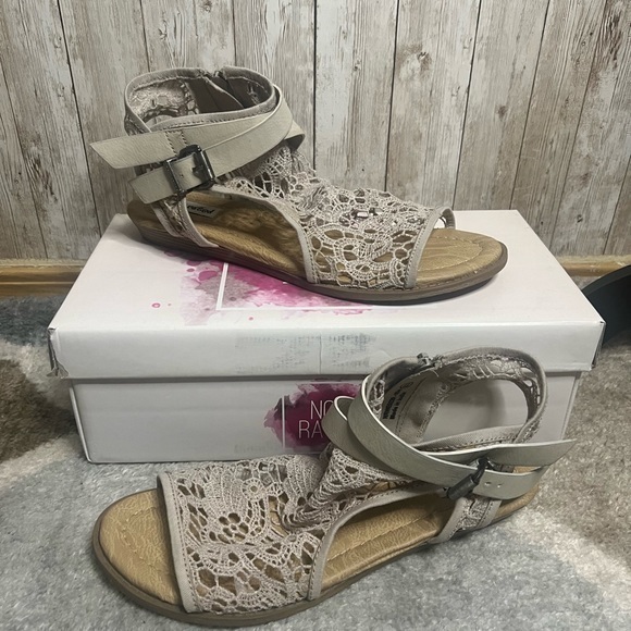 Not Rated Aleska Beige Lace Gladiator Sandal - Picture 1 of 7
